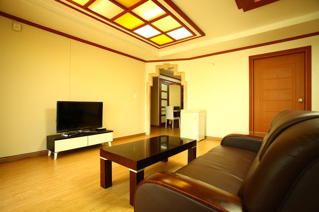 Bluesky Pension Pocheon Exterior photo
